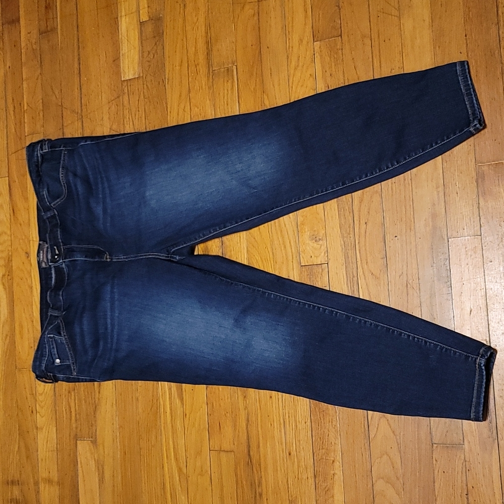 Torrid midfit super skinny super soft jeans sz 22